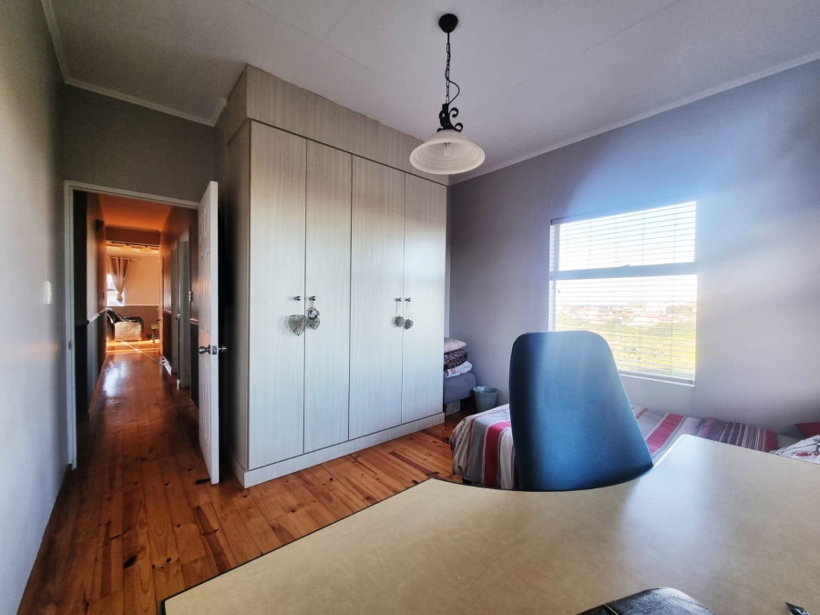 5 Bedroom Property for Sale in Tergniet Western Cape